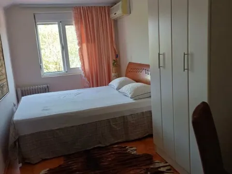 Izdavanje, dvosoban stan, 70m², Donja Gorica, Podgorica - image 11