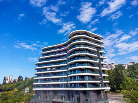 Sale, one bedroom apartment, 51m², Bečići, Budva - image 1