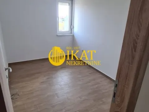 Sale, four bedroom apartment, 95m², Centar, Stara Pazova - image 5