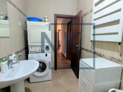 Izdavanje, dvosoban stan, 90m², Gorica C, Podgorica - image 12