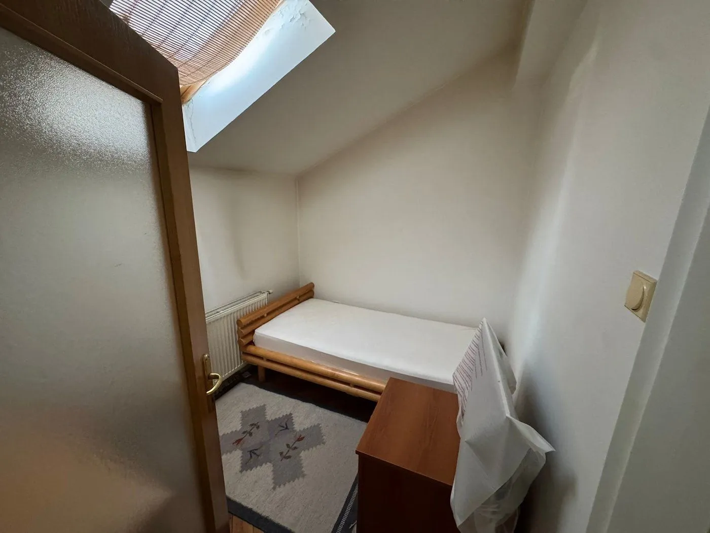 Izdavanje, jednosoban stan, 56m², Grbavica, Novi Sad Sve Podlokacije