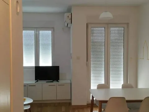 Prodaja, stan, 27m², Centar, Nikšić - image 9