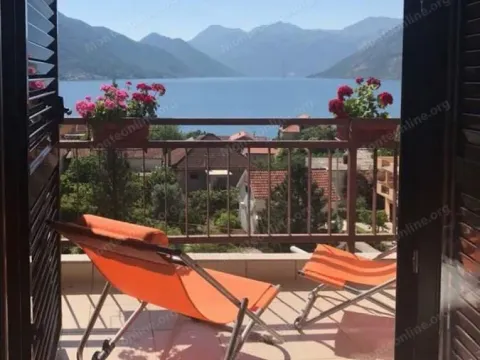 Sale, two bedroom apartment, 63m², Dobrota, Kotor - image 2