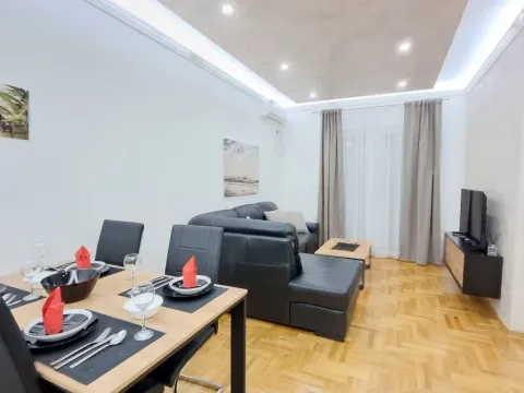 Izdavanje, jednosoban stan, 45m², Budva, Crna Gora - image 6