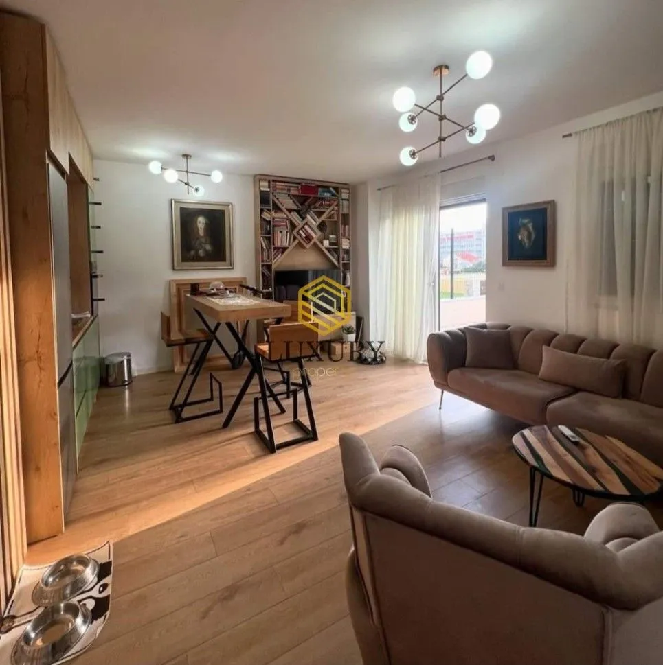 Sale, apartment, 43m², Centar, Bar