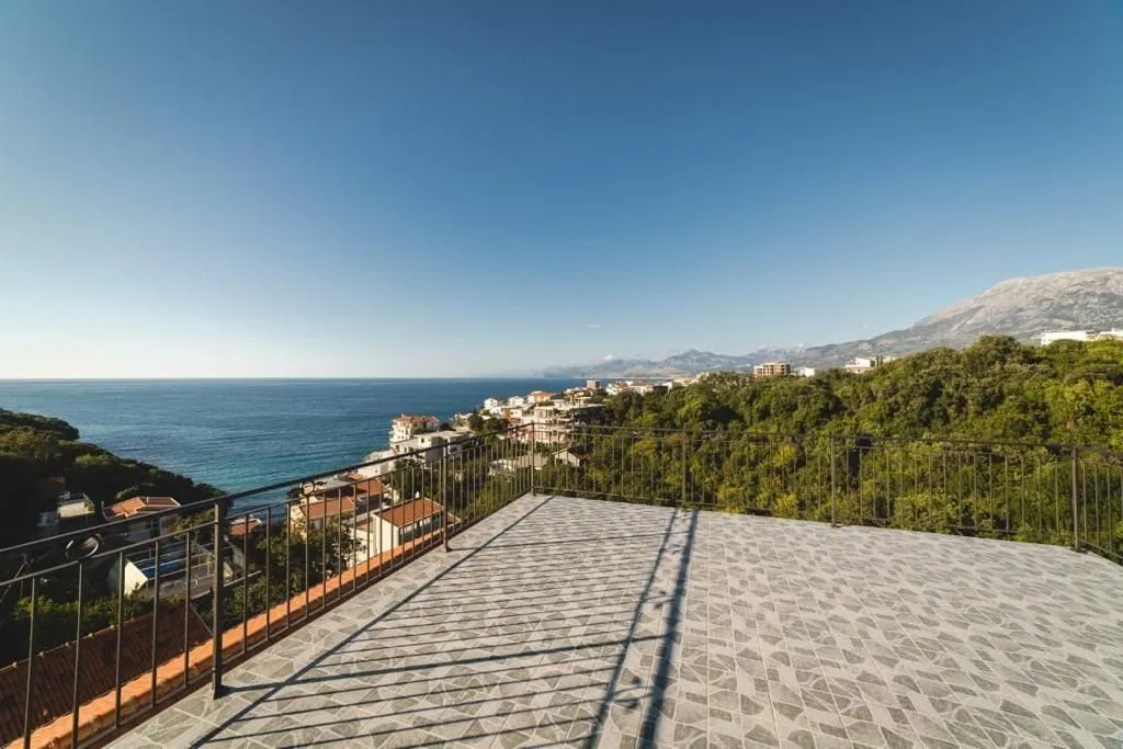 Sale, house, 195m², Utjeha, Bar