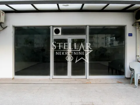 Izdavanje, poslovni prostor, 54m², Tuški Put, Podgorica - image 5