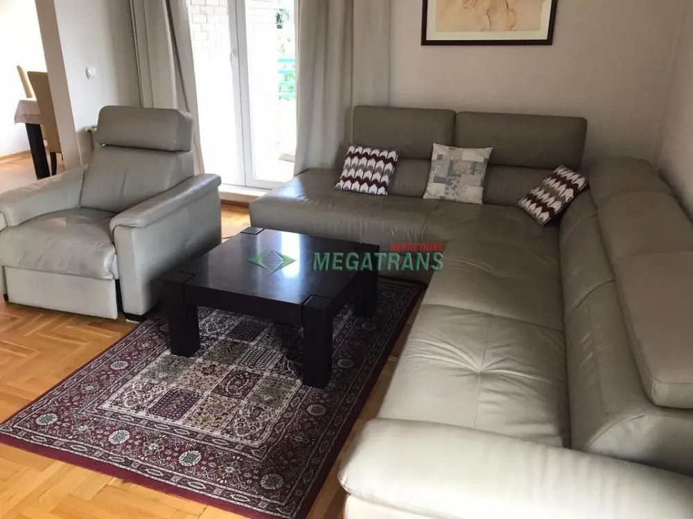 Izdavanje, trosoban stan, 97m², Novi Beograd Blok 29, Novi Beograd Sve Podlokacije