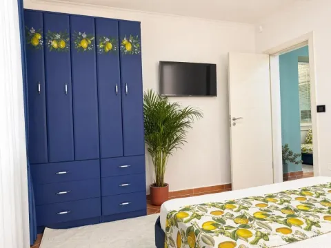Sale, one bedroom apartment, 26m², Petrovac, Budva - image 2