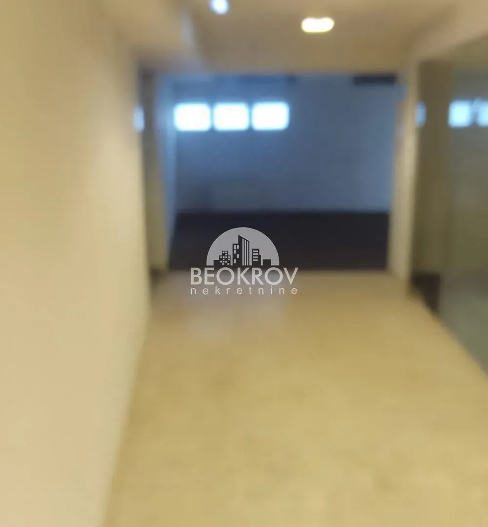Prodaja, poslovni prostor, 377m², Zvezdara Sve Podlokacije, Beograd
