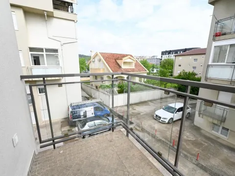 Rent, one bedroom apartment, 30m², Zabjelo, Podgorica - image 9