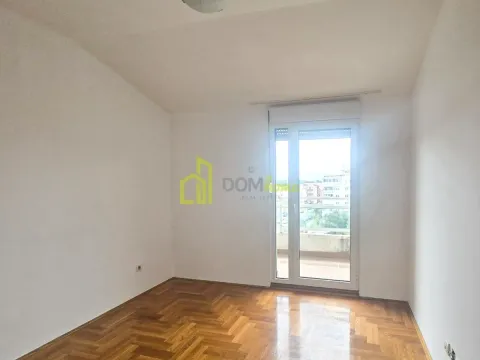 Prodaja, dvosoban stan, 70m², Blok 9, Podgorica - image 8