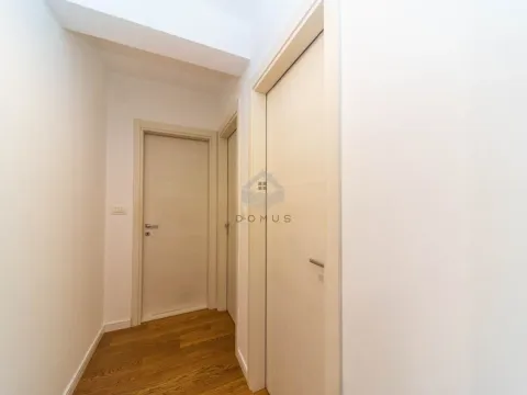 Rent, two bedroom apartment, 70m², Central Point, Podgorica - image 14