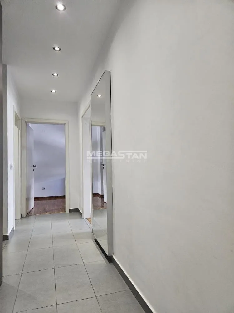 Prodaja, trosoban stan, 81m², Lekino Brdo, Voždovac Sve Podlokacije