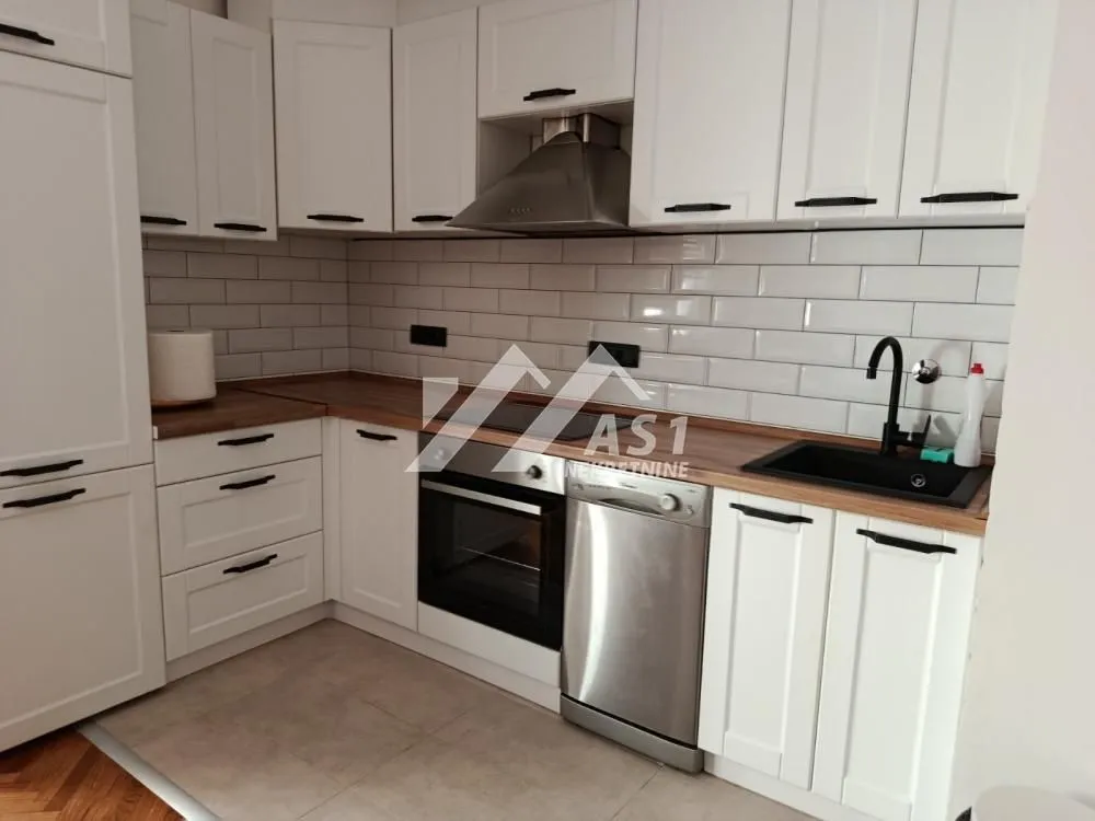 Rent, two bedroom apartment, 47m², Bulevar Oslobodjenja, Novi Sad Sve Podlokacije