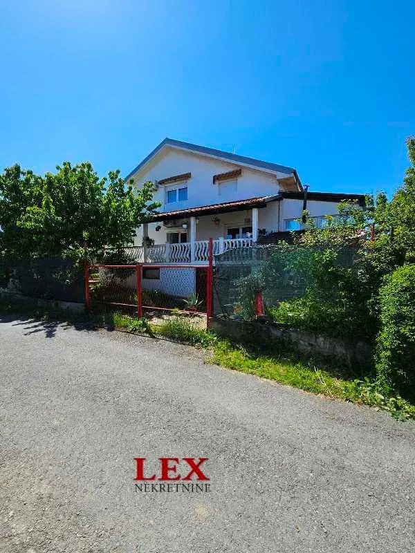 Prodaja, kuća, 103m², Barajevo (mesto), Barajevo