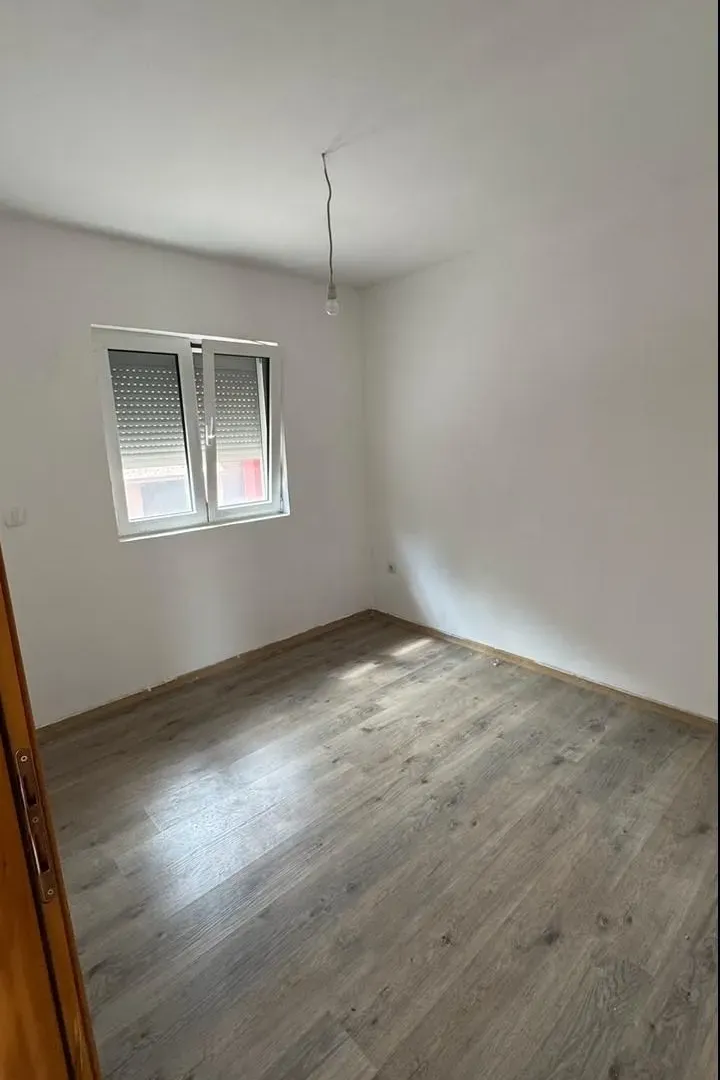 Prodaja, dvosoban stan, 79m², Lastva Grbaljska, Kotor