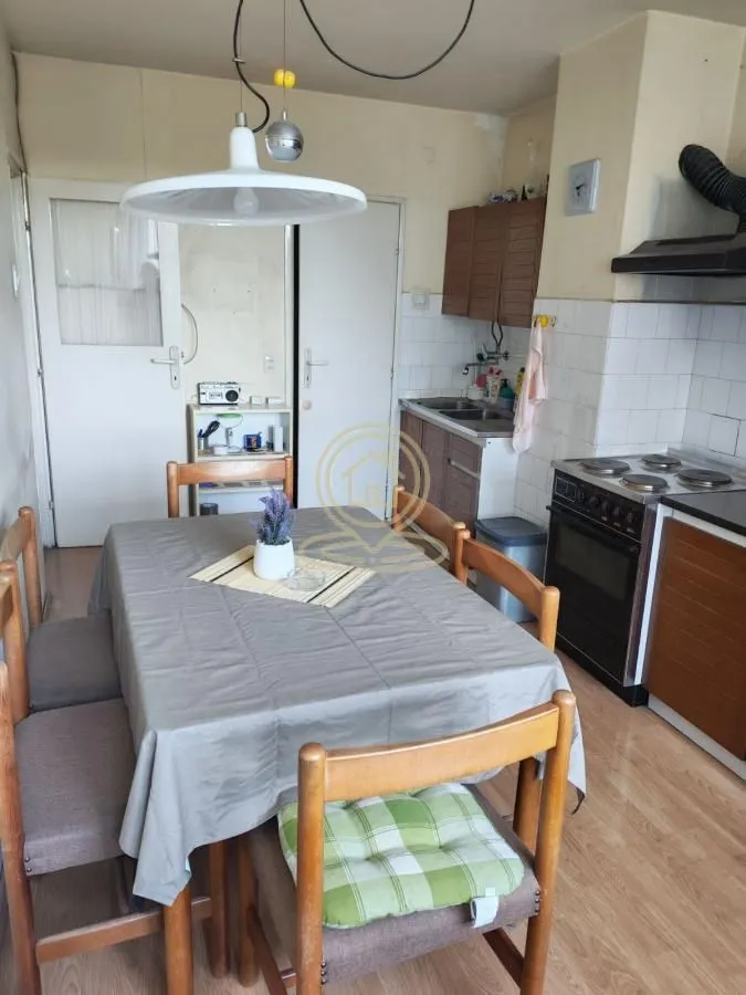 Prodaja, dvosoban stan, 76m², Novi Beograd Blok 21, Novi Beograd Sve Podlokacije