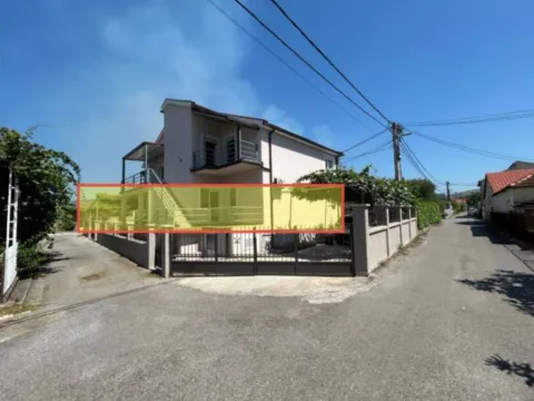 Izdavanje, trosoban stan, 120m², City Kvart, Podgorica - image 1