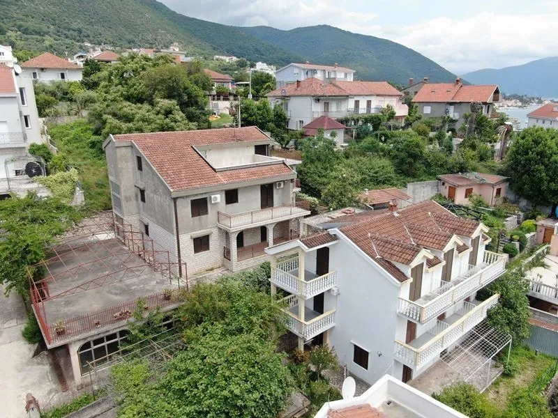 Sale, house, 192m², Đenovići, Herceg Novi