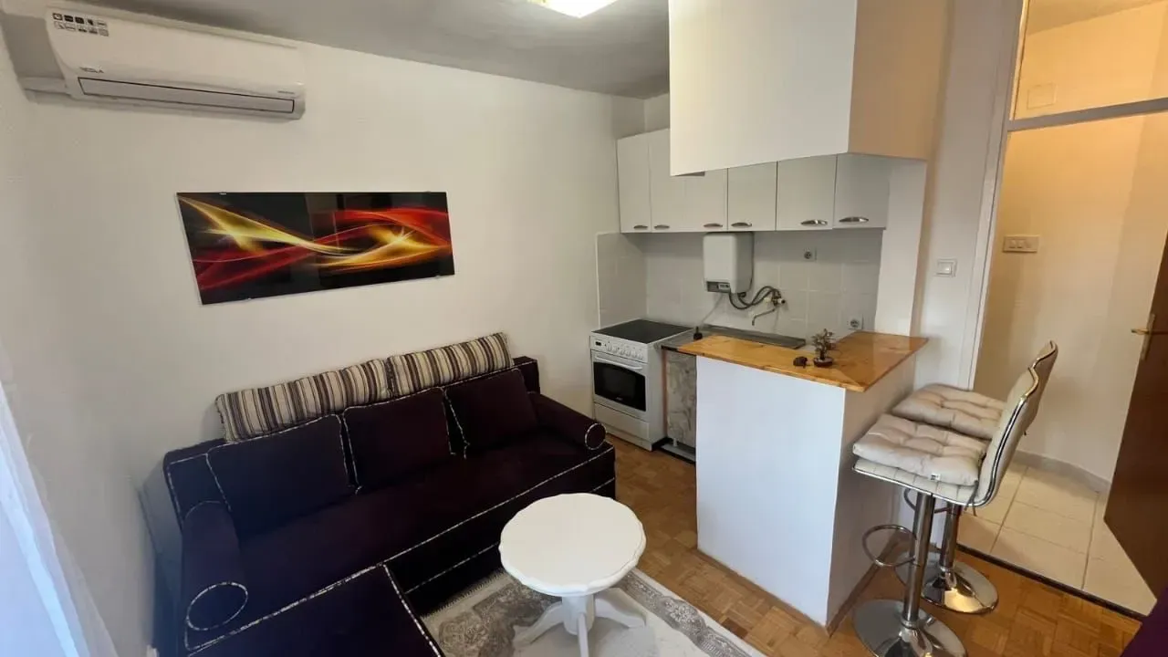 Rent, one bedroom apartment, 35m², Stari Aerodrom, Podgorica