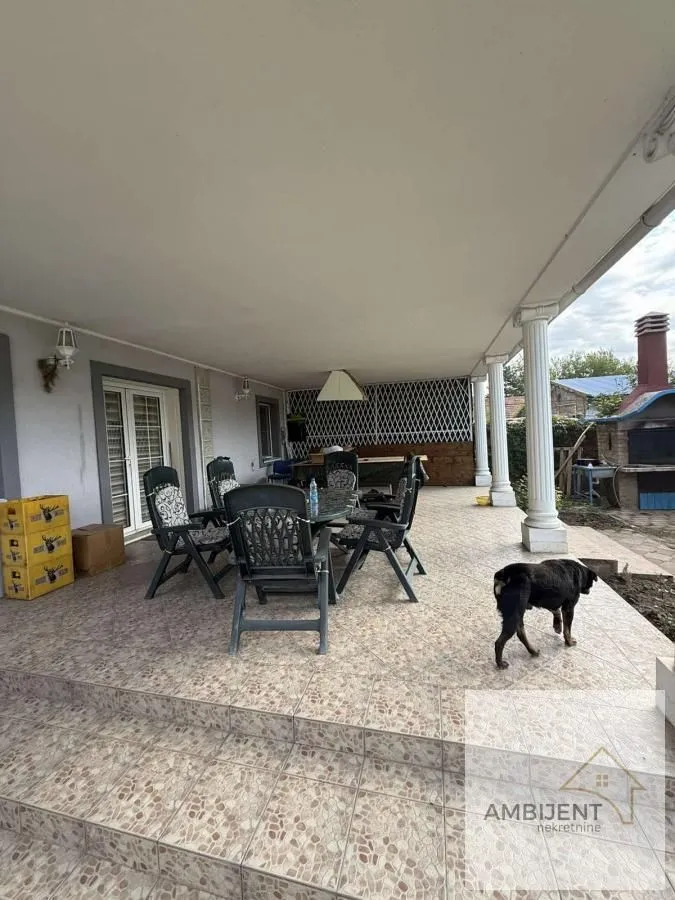 Prodaja, kuća, 248m², Centar, Stara Pazova