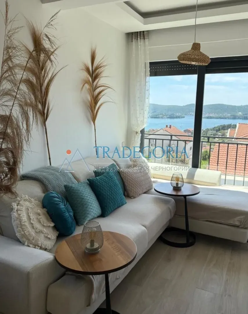Prodaja, dvosoban stan, 70m², Tivat, Crna Gora