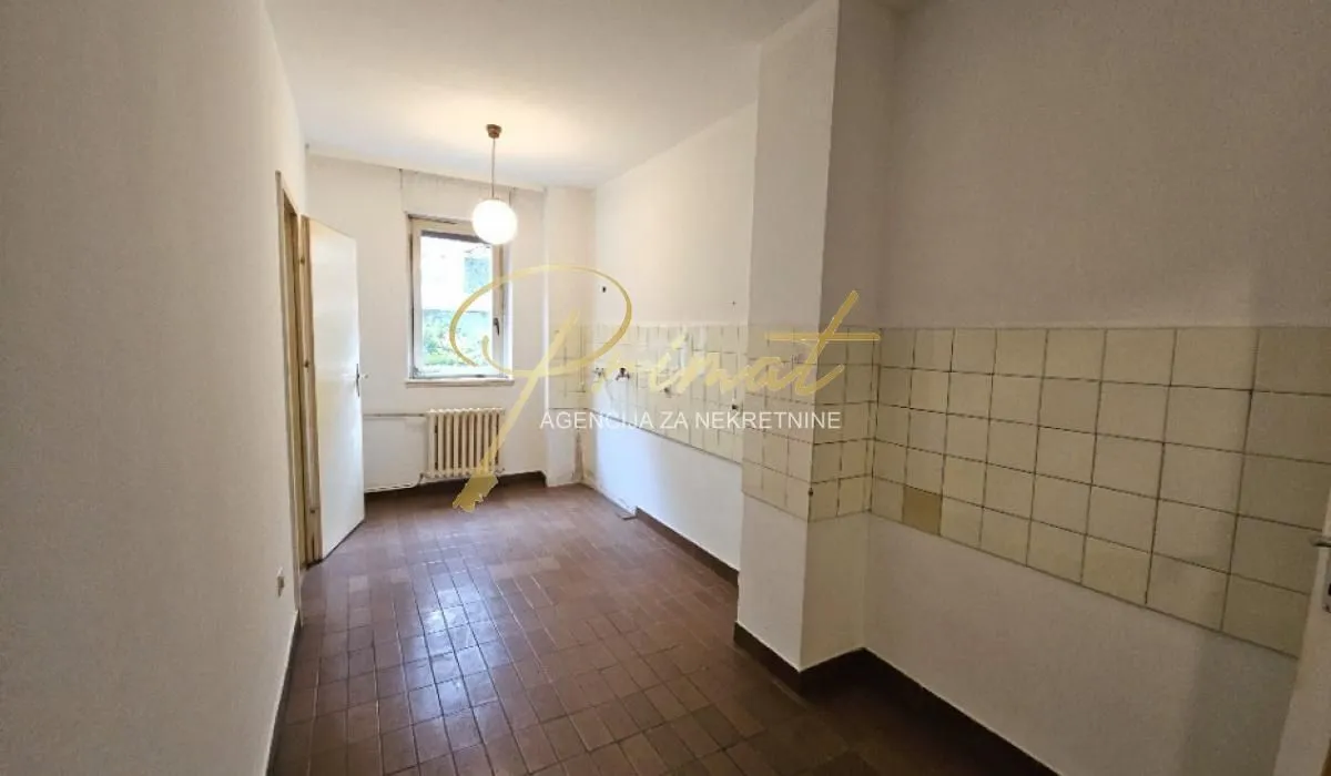 Sale, three bedroom apartment, 84m², Vukov Spomenik, Zvezdara Sve Podlokacije