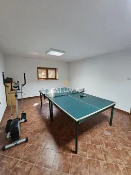 Rent, house, 300m², Masline, Podgorica - image 13