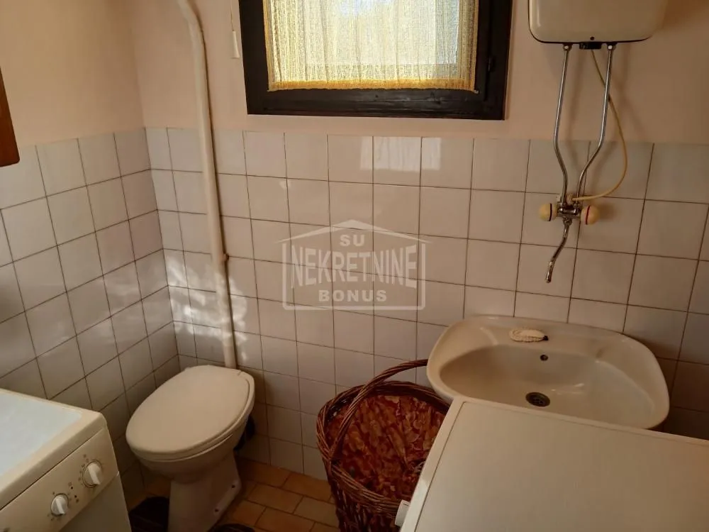 Prodaja, kuća, 190m², Novo Selo, Subotica