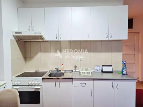 Prodaja, jednosoban stan, 30m², Ovča, Palilula Sve Podlokacije - image 2