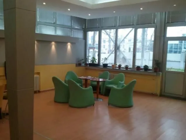 Rent, office space, 2000m², Zemun Centar, Zemun Sve Podlokacije