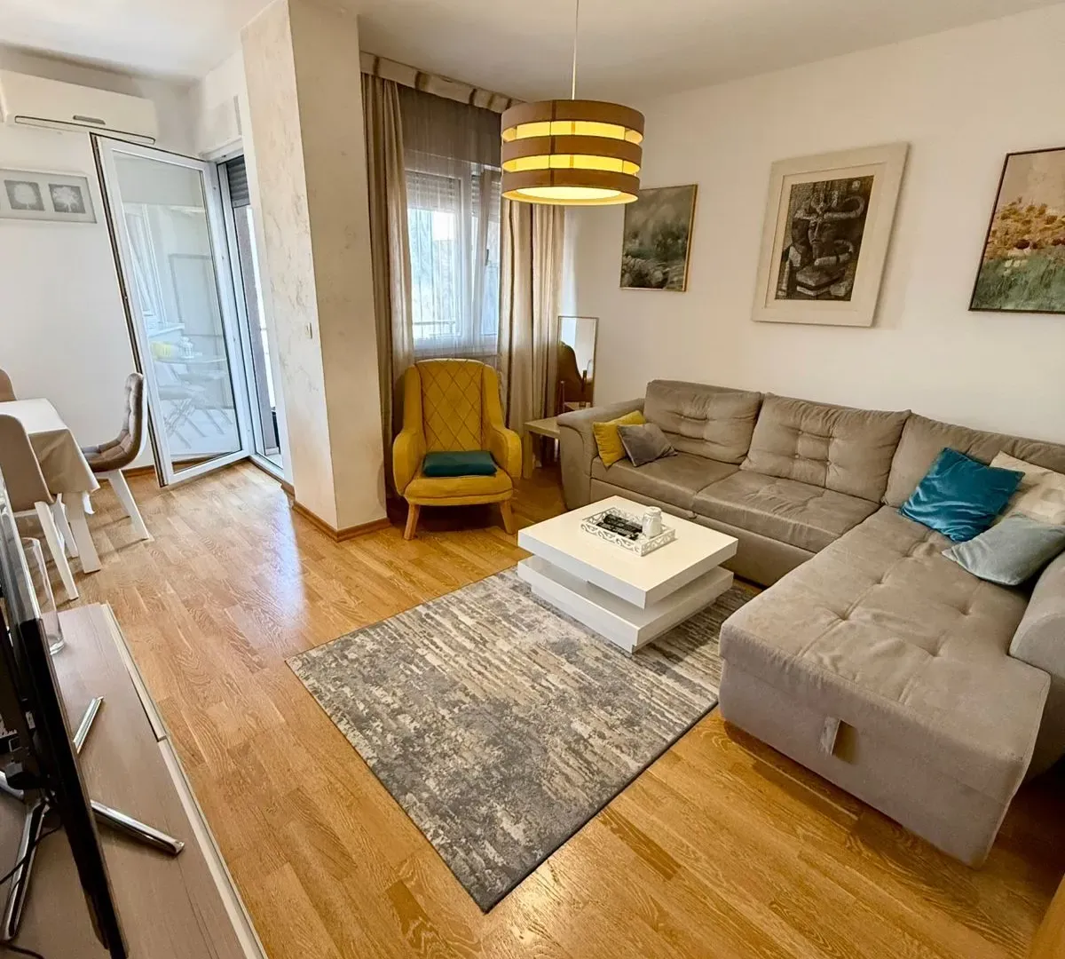 Rent, one bedroom apartment, 47m², Blok 9, Podgorica