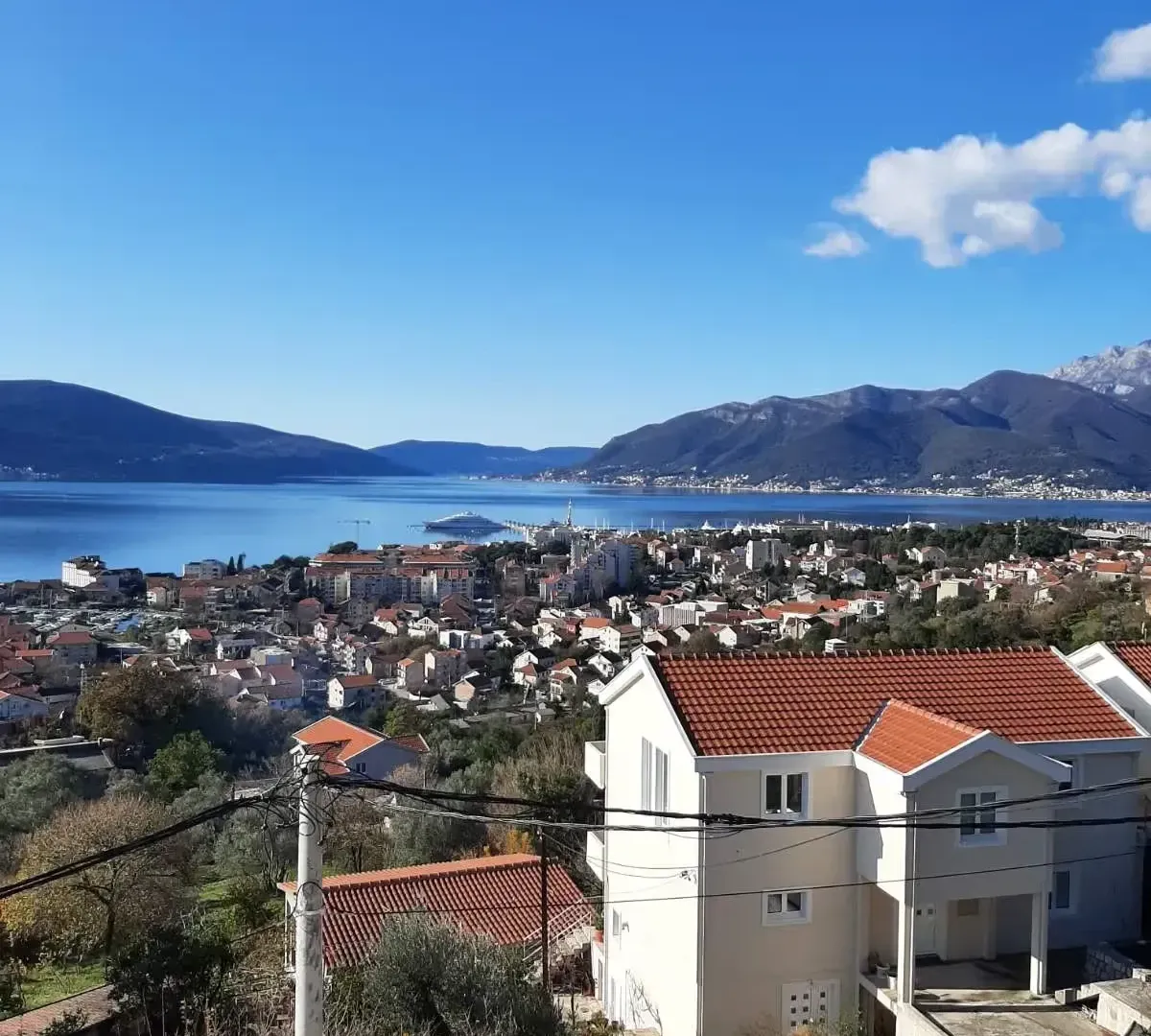 Prodaja, kuća, 205m², Tivat, Crna Gora