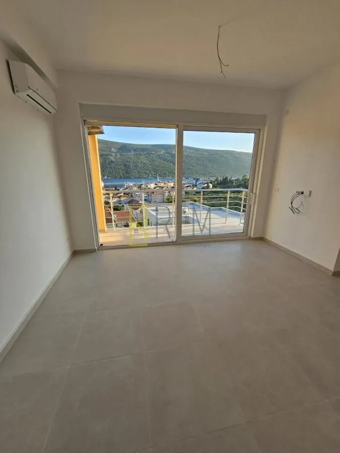 Prodaja, jednosoban stan, 47m², Đenovići, Herceg Novi