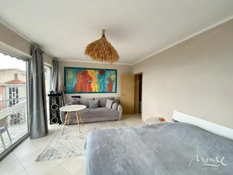 Sale, one bedroom apartment, 52m², Markovići, Budva - image 2