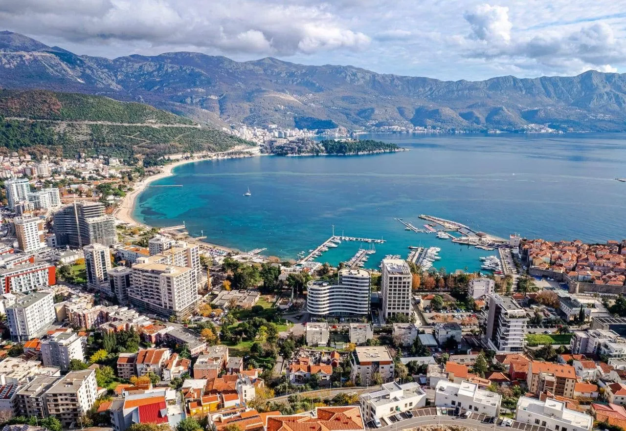 Prodaja, jednosoban stan, 54m², Centar, Budva