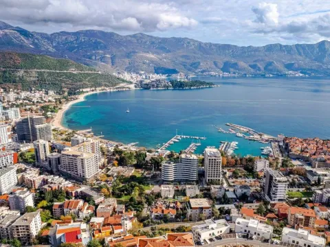 Prodaja, jednosoban stan, 54m², Centar, Budva - image 10