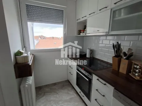Prodaja, trosoban stan, 72m², Julino Brdo, Beograd - image 8
