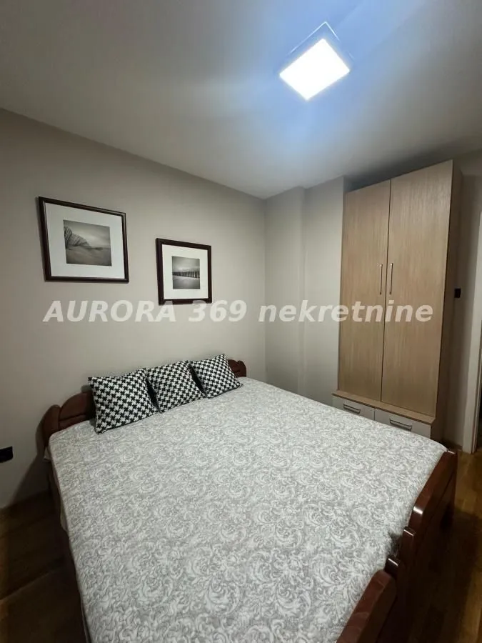 Izdavanje, jednosoban stan, 48m², Novi Sad, Srbija