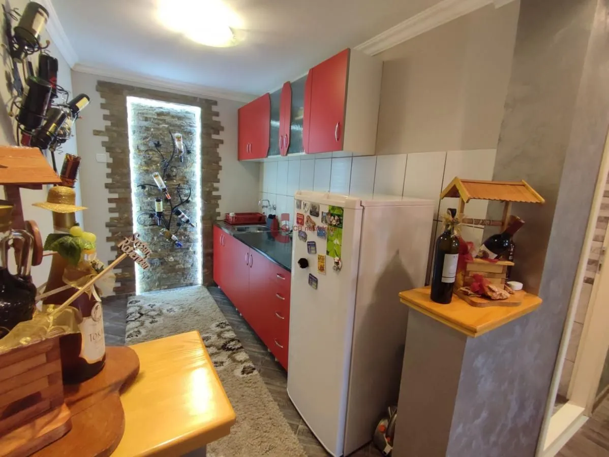 Prodaja, kuća, 313m², Peščara, Subotica