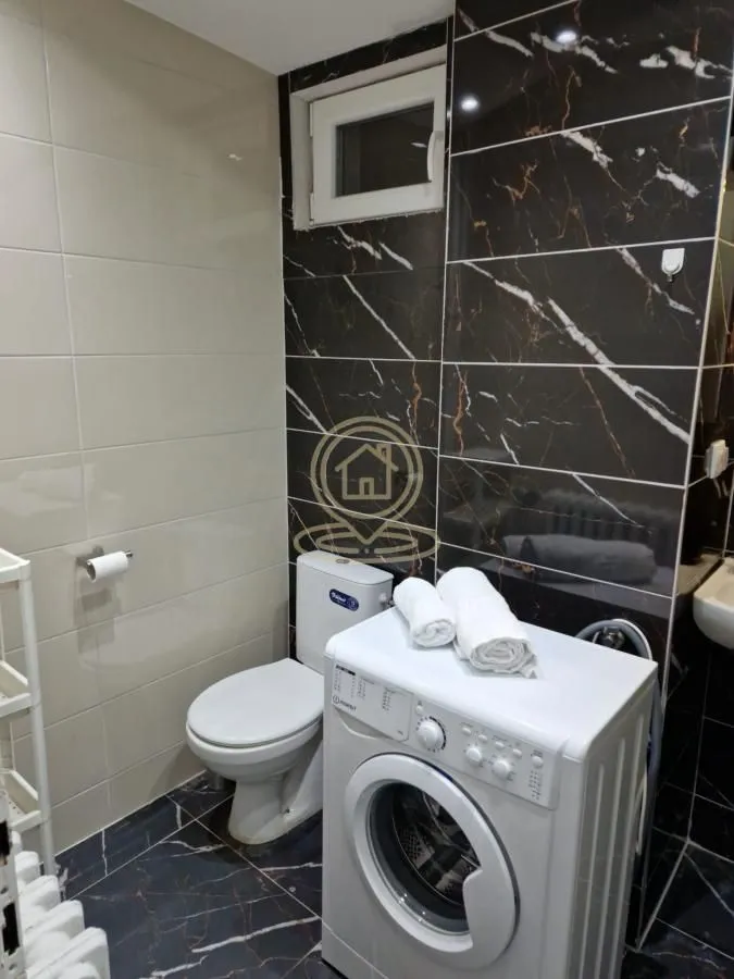 Rent, three bedroom apartment, 75m², Vračar Sve Podlokacije, Beograd