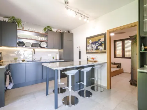 Prodaja, kuća, 150m², Buljarica, Budva - image 6