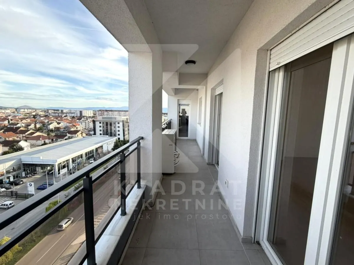 Prodaja, trosoban stan, 104m², Stari Aerodrom, Podgorica