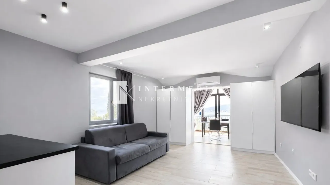 Sale, one bedroom apartment, 45m², Baošići, Herceg Novi