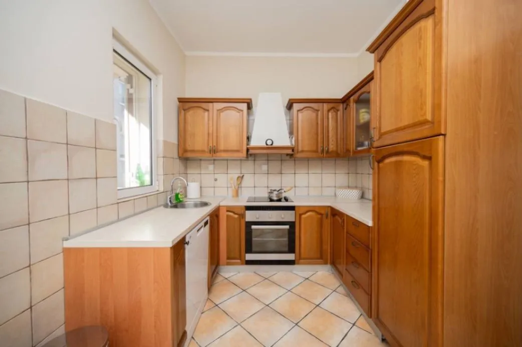 Rent, house, 400m², Momišići, Podgorica