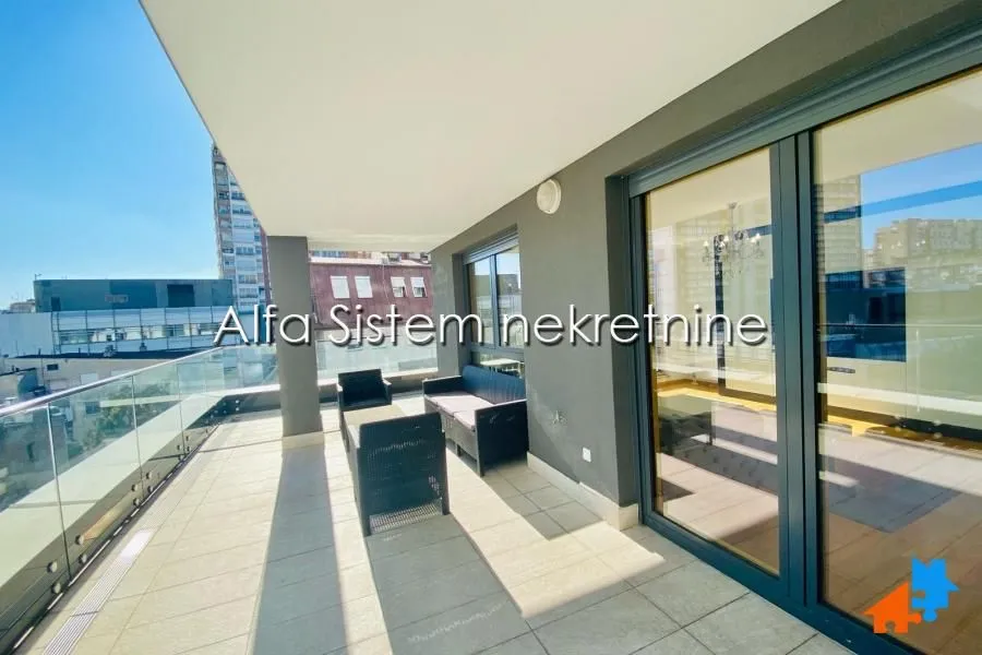 Rent, four bedroom apartment, 194m², Tašmajdan, Palilula Sve Podlokacije