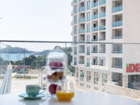 One Bedroom Apartment for Short Term Rental, 50m2, Bečići, Budva