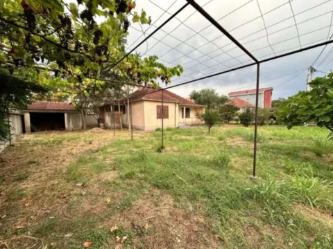 Sale, house, 126m², Tološi, Podgorica - image 2