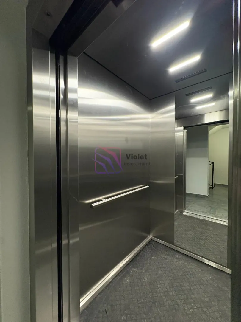 Izdavanje, dvosoban stan, 64m², Stari Aerodrom, Podgorica